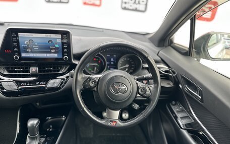 Toyota C-HR I рестайлинг, 2020 год, 3 250 000 рублей, 16 фотография