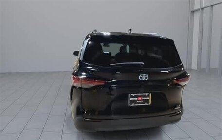 Toyota Sienna, 2022 год, 5 271 889 рублей, 7 фотография