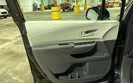 Toyota Sienna, 2022 год, 5 271 889 рублей, 31 фотография