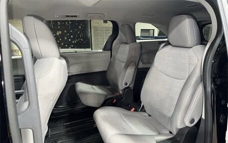Toyota Sienna, 2022 год, 5 271 889 рублей, 30 фотография