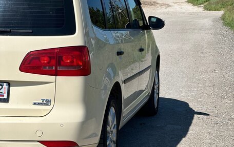 Volkswagen Touran III, 2015 год, 1 500 000 рублей, 4 фотография