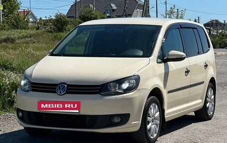 Volkswagen Touran III, 2015 год, 1 500 000 рублей, 2 фотография