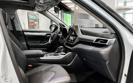 Toyota Highlander, 2025 год, 5 755 000 рублей, 15 фотография