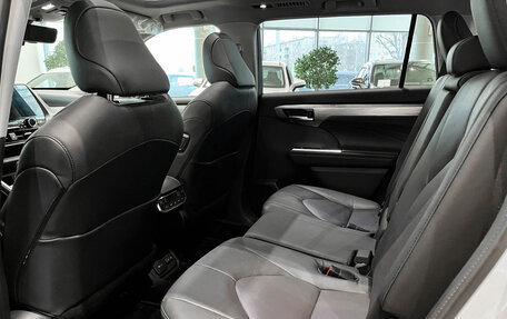 Toyota Highlander, 2025 год, 5 755 000 рублей, 16 фотография