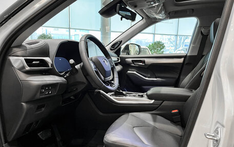 Toyota Highlander, 2025 год, 5 755 000 рублей, 20 фотография