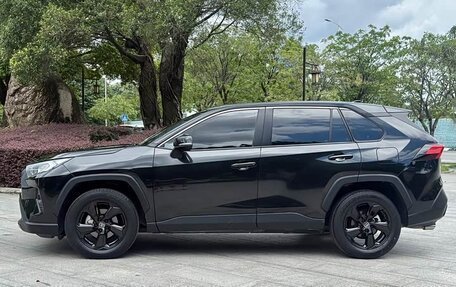 Toyota RAV4, 2021 год, 2 200 008 рублей, 7 фотография