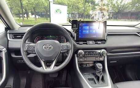 Toyota RAV4, 2021 год, 2 200 008 рублей, 13 фотография