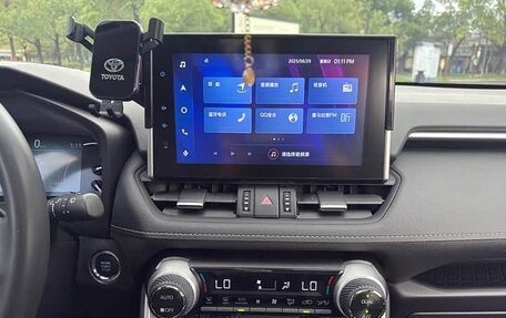 Toyota RAV4, 2021 год, 2 200 008 рублей, 15 фотография