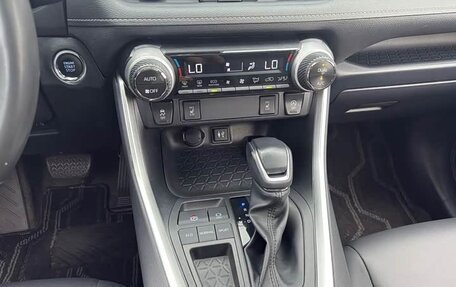 Toyota RAV4, 2021 год, 2 200 008 рублей, 16 фотография