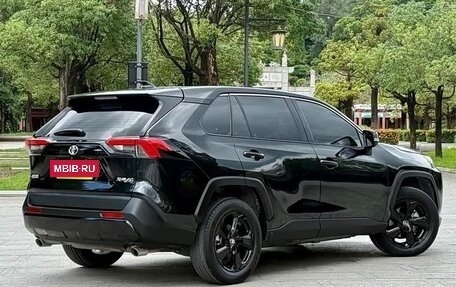 Toyota RAV4, 2021 год, 2 200 008 рублей, 6 фотография