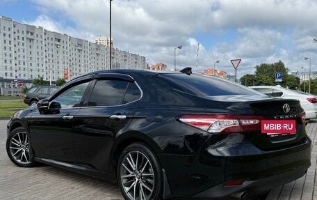 Toyota Camry, 2022 год, 3 390 000 рублей, 5 фотография