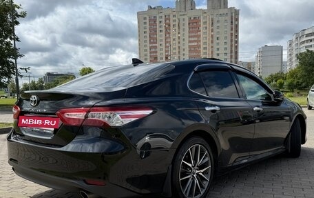 Toyota Camry, 2022 год, 3 390 000 рублей, 9 фотография