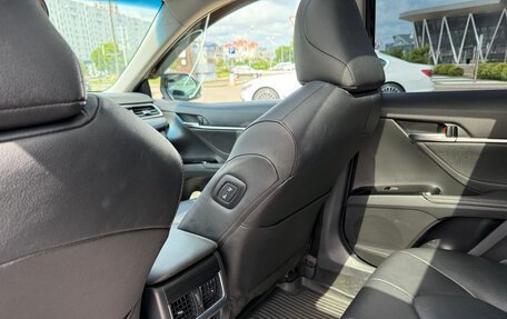 Toyota Camry, 2022 год, 3 390 000 рублей, 18 фотография