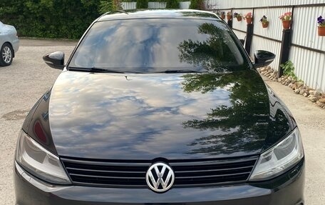 Volkswagen Jetta VI, 2012 год, 1 050 000 рублей, 1 фотография