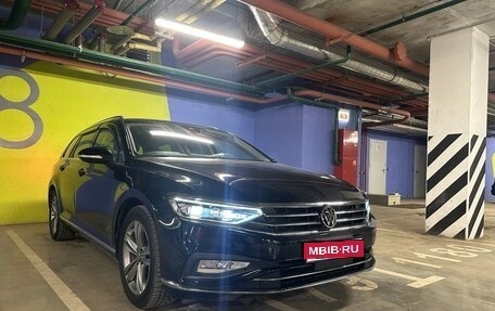 Volkswagen Passat B8 рестайлинг, 2021 год, 2 300 000 рублей, 1 фотография