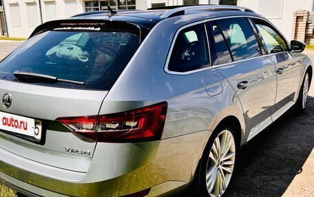 Skoda Superb III рестайлинг, 2017 год, 1 900 000 рублей, 10 фотография