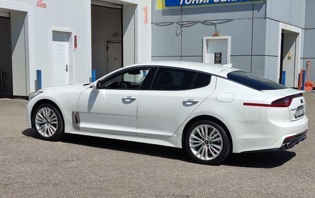 KIA Stinger I, 2018 год, 2 200 000 рублей, 2 фотография