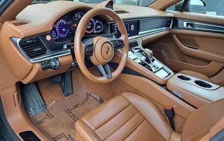 Porsche Panamera II рестайлинг, 2022 год, 9 600 000 рублей, 10 фотография