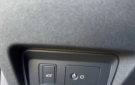 Jaguar E-Pace, 2021 год, 4 350 000 рублей, 37 фотография
