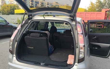 Honda Stream II, 2011 год, 1 350 000 рублей, 4 фотография