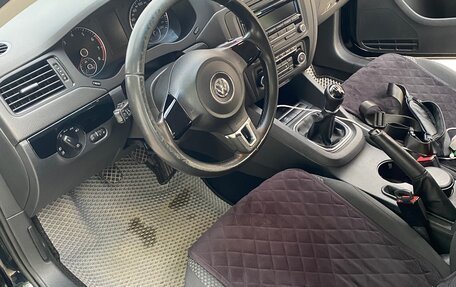Volkswagen Jetta VI, 2012 год, 1 050 000 рублей, 8 фотография