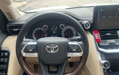 Toyota Land Cruiser, 2025 год, 10 950 000 рублей, 7 фотография