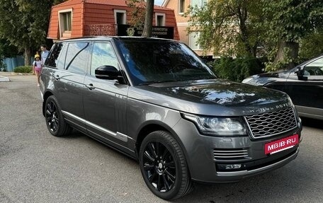 Land Rover Range Rover IV рестайлинг, 2015 год, 3 940 000 рублей, 3 фотография