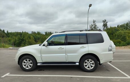 Mitsubishi Pajero IV, 2014 год, 2 600 000 рублей, 3 фотография