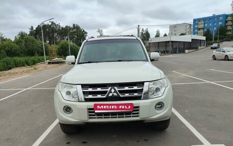 Mitsubishi Pajero IV, 2014 год, 2 600 000 рублей, 2 фотография