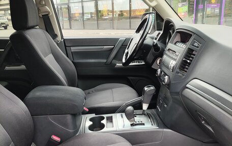 Mitsubishi Pajero IV, 2014 год, 2 600 000 рублей, 12 фотография