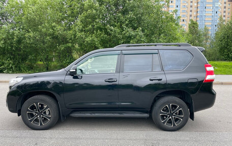Toyota Land Cruiser Prado 150 рестайлинг 2, 2015 год, 3 980 000 рублей, 8 фотография