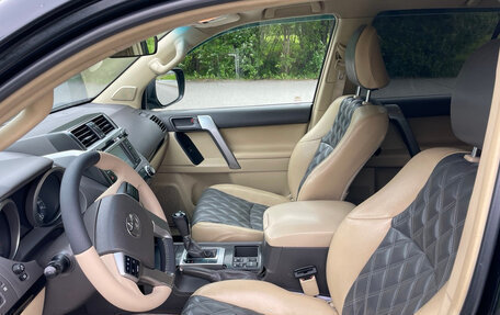 Toyota Land Cruiser Prado 150 рестайлинг 2, 2015 год, 3 980 000 рублей, 10 фотография