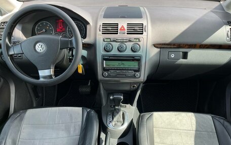 Volkswagen Touran III, 2010 год, 845 000 рублей, 12 фотография