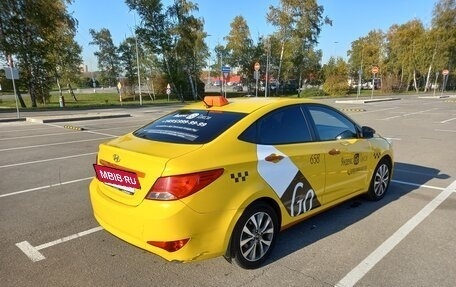 Hyundai Solaris II рестайлинг, 2015 год, 918 000 рублей, 9 фотография