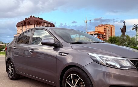 KIA Rio III рестайлинг, 2015 год, 1 050 000 рублей, 2 фотография