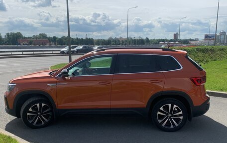 Volkswagen Taos, 2021 год, 2 215 000 рублей, 2 фотография