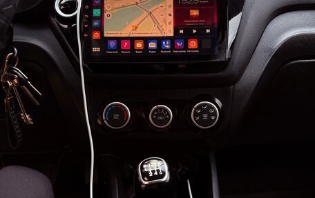 KIA Rio III рестайлинг, 2015 год, 1 050 000 рублей, 13 фотография