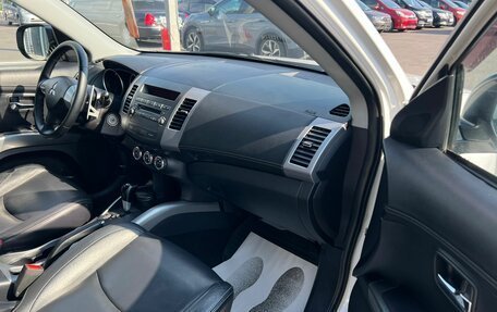 Mitsubishi Outlander III рестайлинг 3, 2011 год, 1 429 000 рублей, 12 фотография