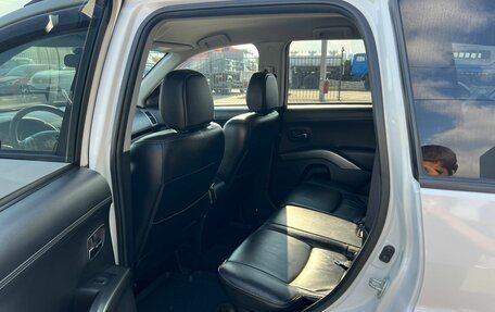 Mitsubishi Outlander III рестайлинг 3, 2011 год, 1 429 000 рублей, 18 фотография