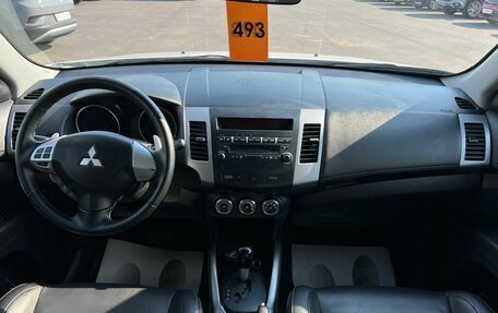 Mitsubishi Outlander III рестайлинг 3, 2011 год, 1 429 000 рублей, 16 фотография