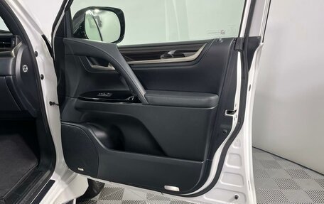 Lexus LX III, 2019 год, 6 780 000 рублей, 31 фотография