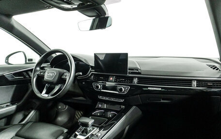 Audi A4, 2021 год, 3 900 000 рублей, 9 фотография