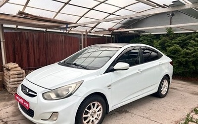 Hyundai Solaris II рестайлинг, 2011 год, 465 000 рублей, 1 фотография