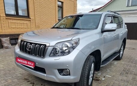 Toyota Land Cruiser Prado 150 рестайлинг 2, 2010 год, 2 460 000 рублей, 2 фотография