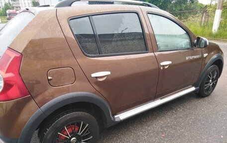 Renault Sandero I, 2013 год, 705 000 рублей, 3 фотография