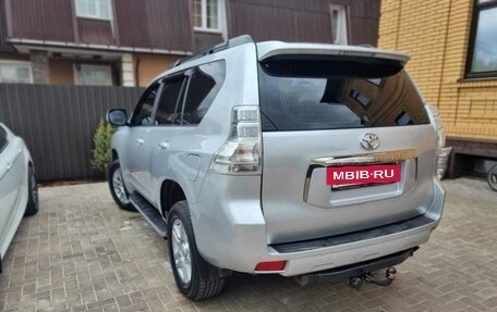 Toyota Land Cruiser Prado 150 рестайлинг 2, 2010 год, 2 460 000 рублей, 12 фотография