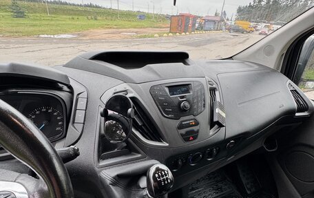 Ford Tourneo Custom I рестайлинг, 2019 год, 2 200 000 рублей, 10 фотография