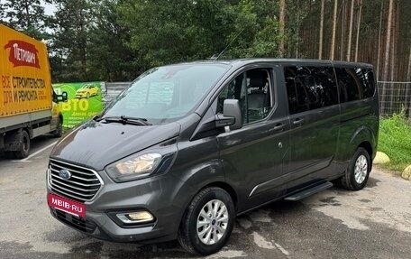 Ford Tourneo Custom I рестайлинг, 2019 год, 2 200 000 рублей, 3 фотография