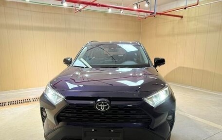 Toyota RAV4, 2021 год, 2 832 000 рублей, 6 фотография