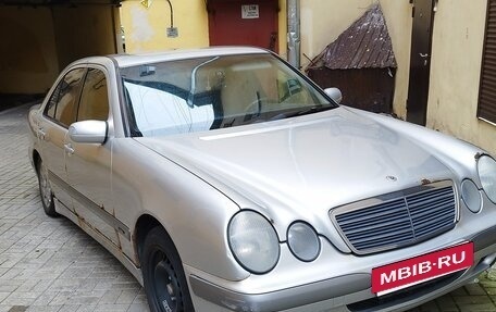 Mercedes-Benz E-Класс, 2001 год, 300 000 рублей, 15 фотография